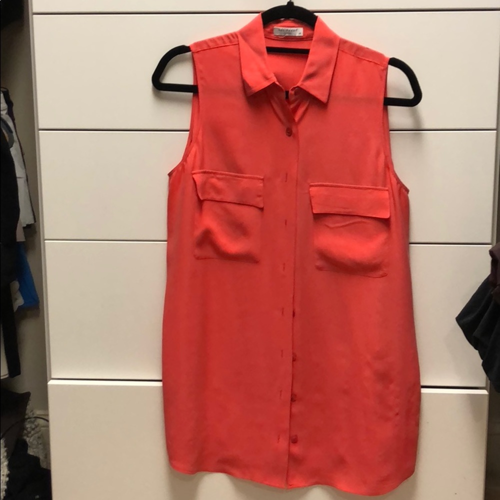 Equipment sleeveless button down coral/pink